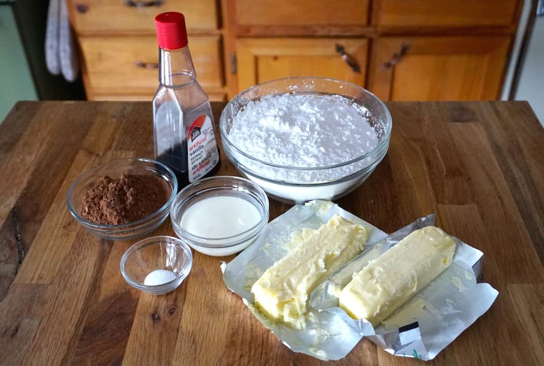 Ingredients for the chocolate icing
