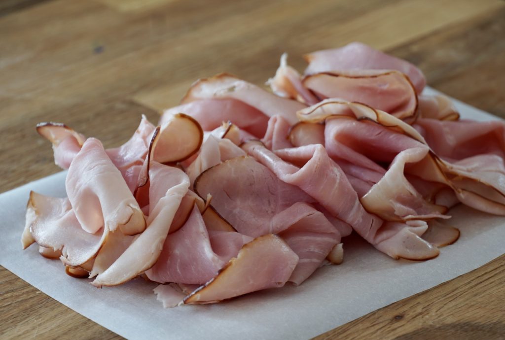 Thinly sliced cooked ham