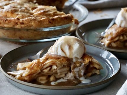 Mom's Apple Pie with Cheddar Cheese Crust