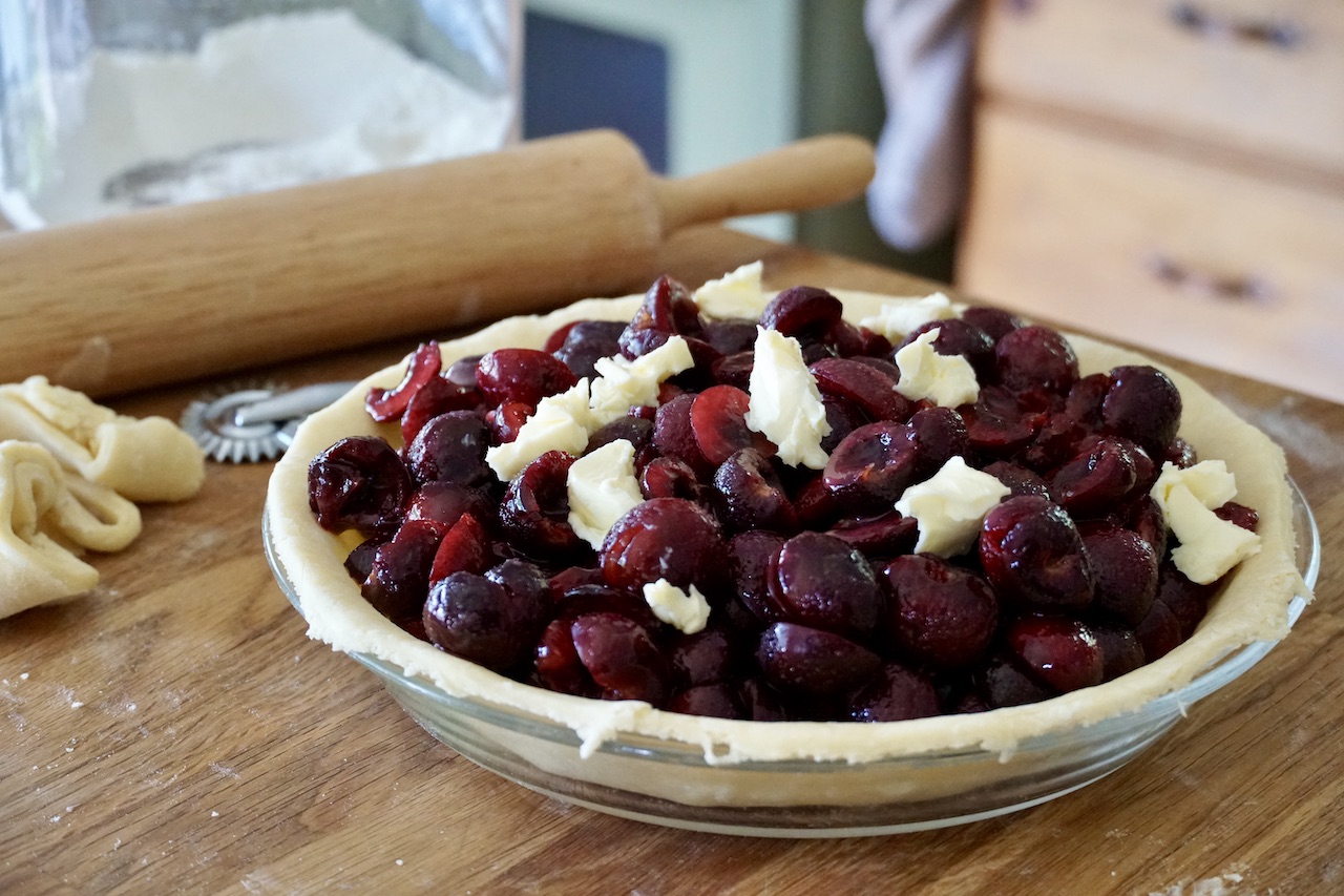 Homemade Cherry Pie - Weekend at the Cottage Pies