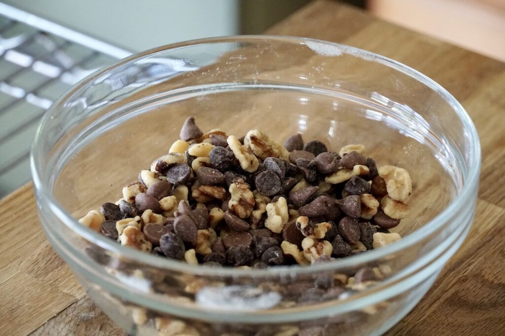 A bowl of the topping made from walnuts and the two types of chocolate chips