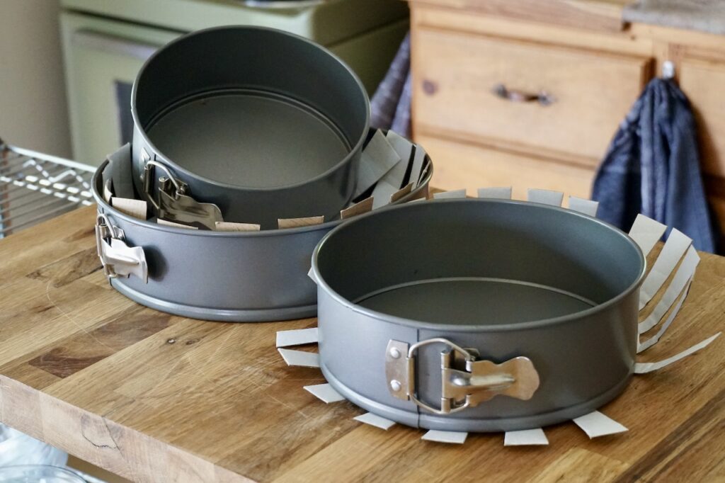 Springform pans in various sizes