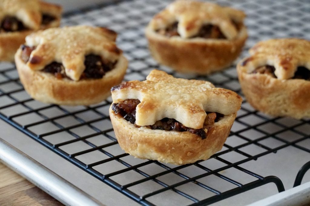 The mince pies removed from the muffin tin.