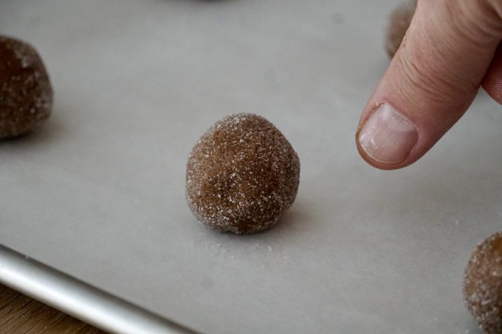 A sizing guide for the size of each dough ball.