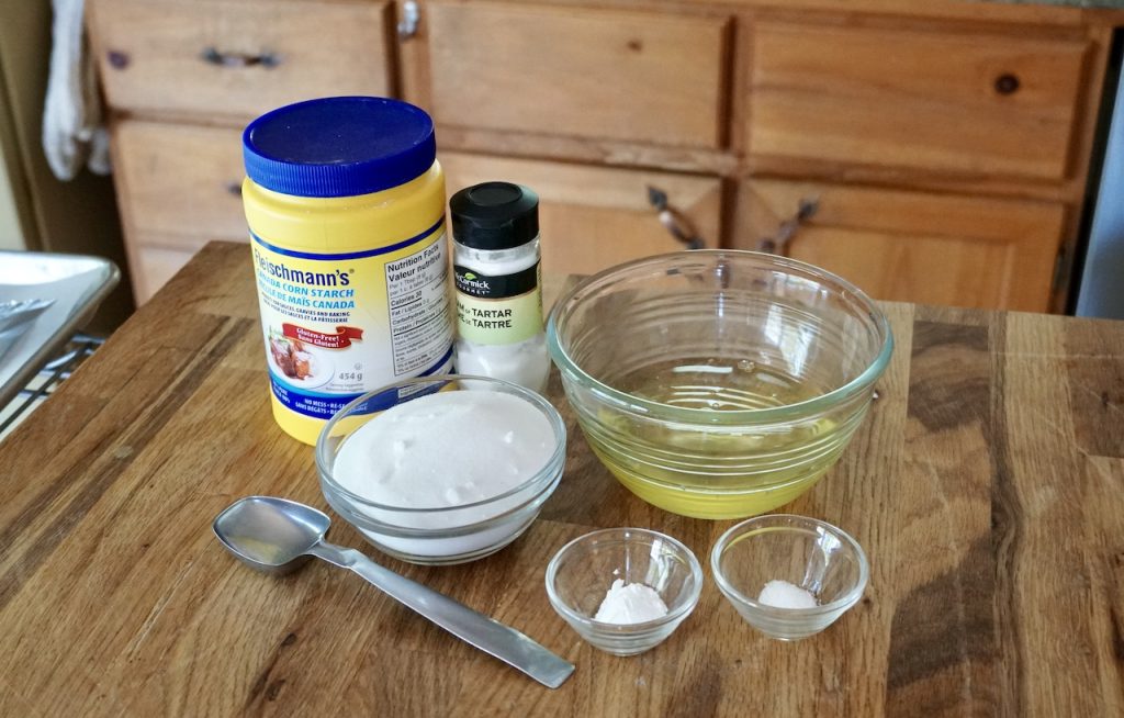 The ingredients for whipped meringue include egg whites, cream of tartar, kosher salt and superfine sugar.