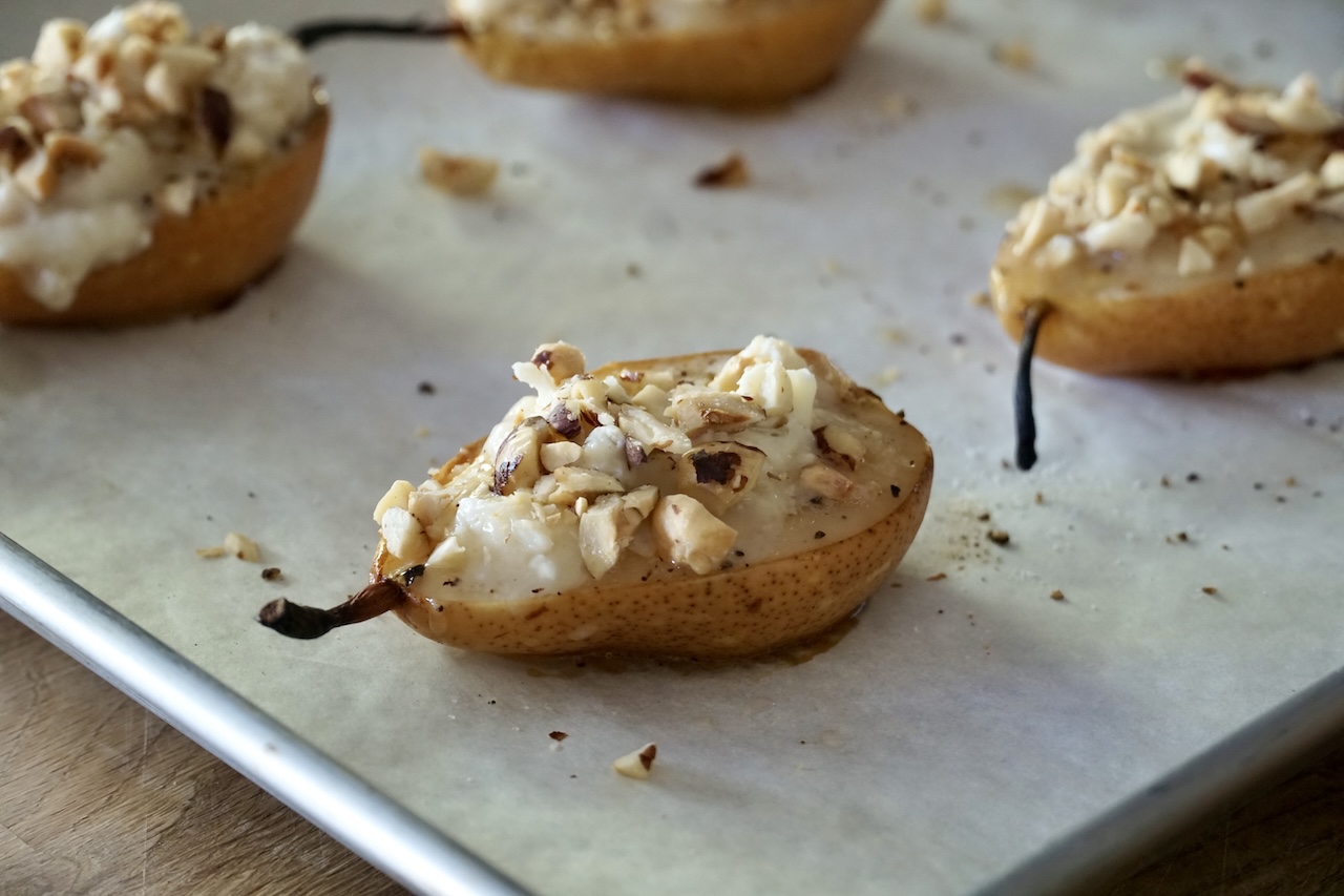 The oven-roasted pears topped with gorgonzola and hazelnuts.